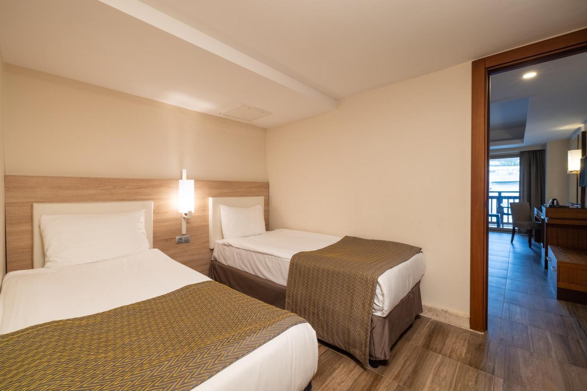 Crystal Prestige Elite Hotel Kemer Exterior photo